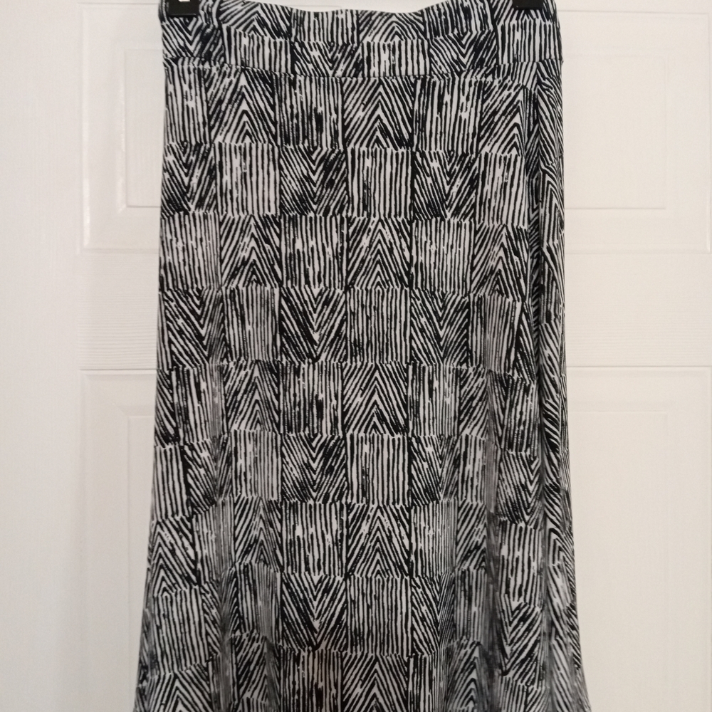 Merona Black and White Pencil Midi Skirt Resort Wear
